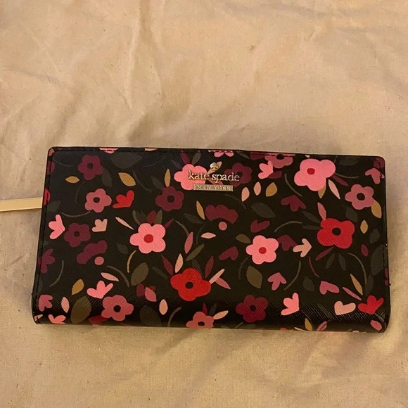 Kate Spade Black Floral Wallet - Picture 5 of 6